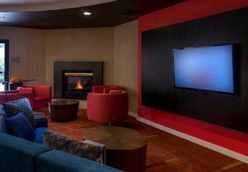 Courtyard By Marriott Boston Westborough Hotel Exterior photo