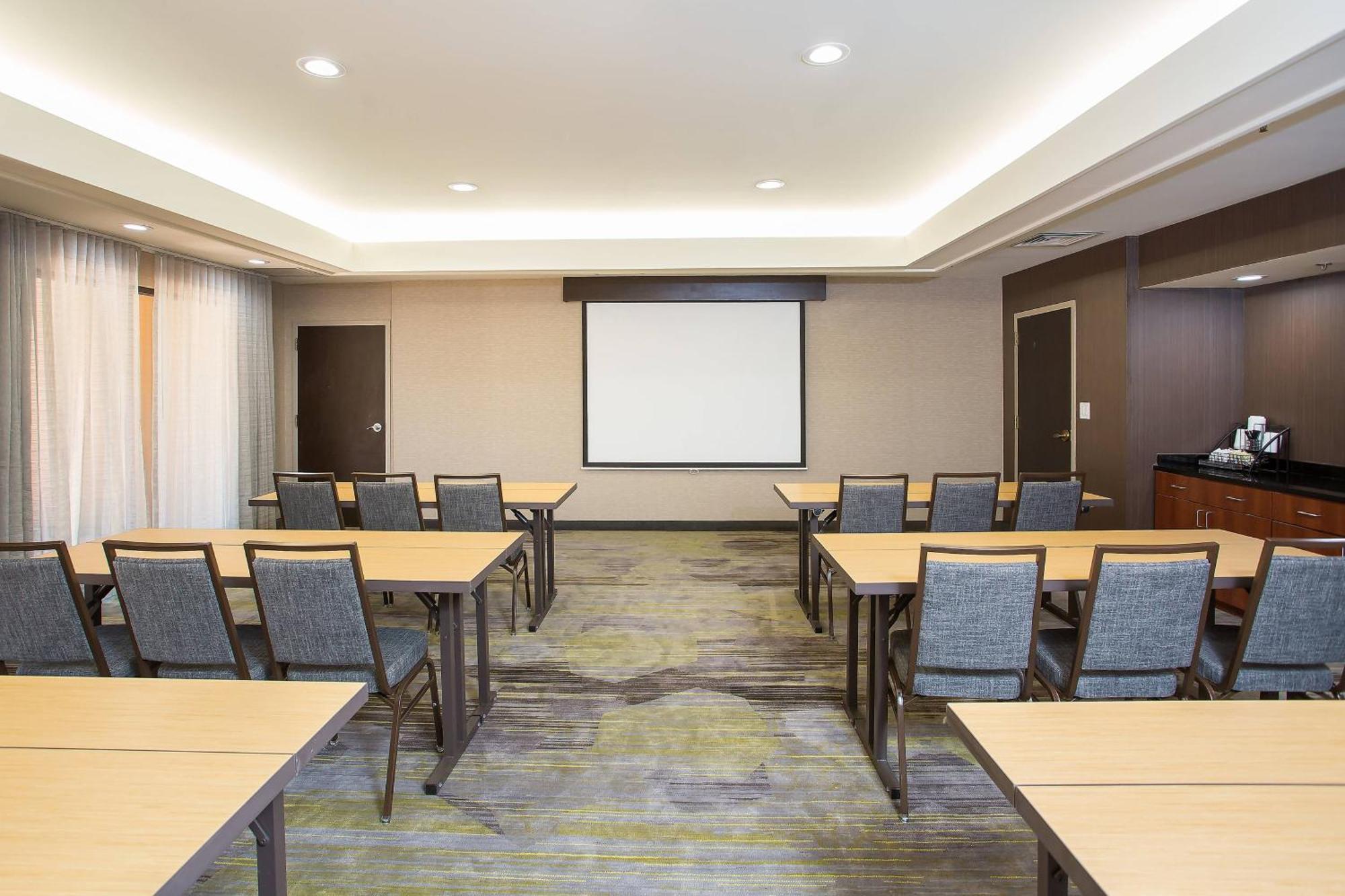 Courtyard By Marriott Boston Westborough Hotel Exterior photo