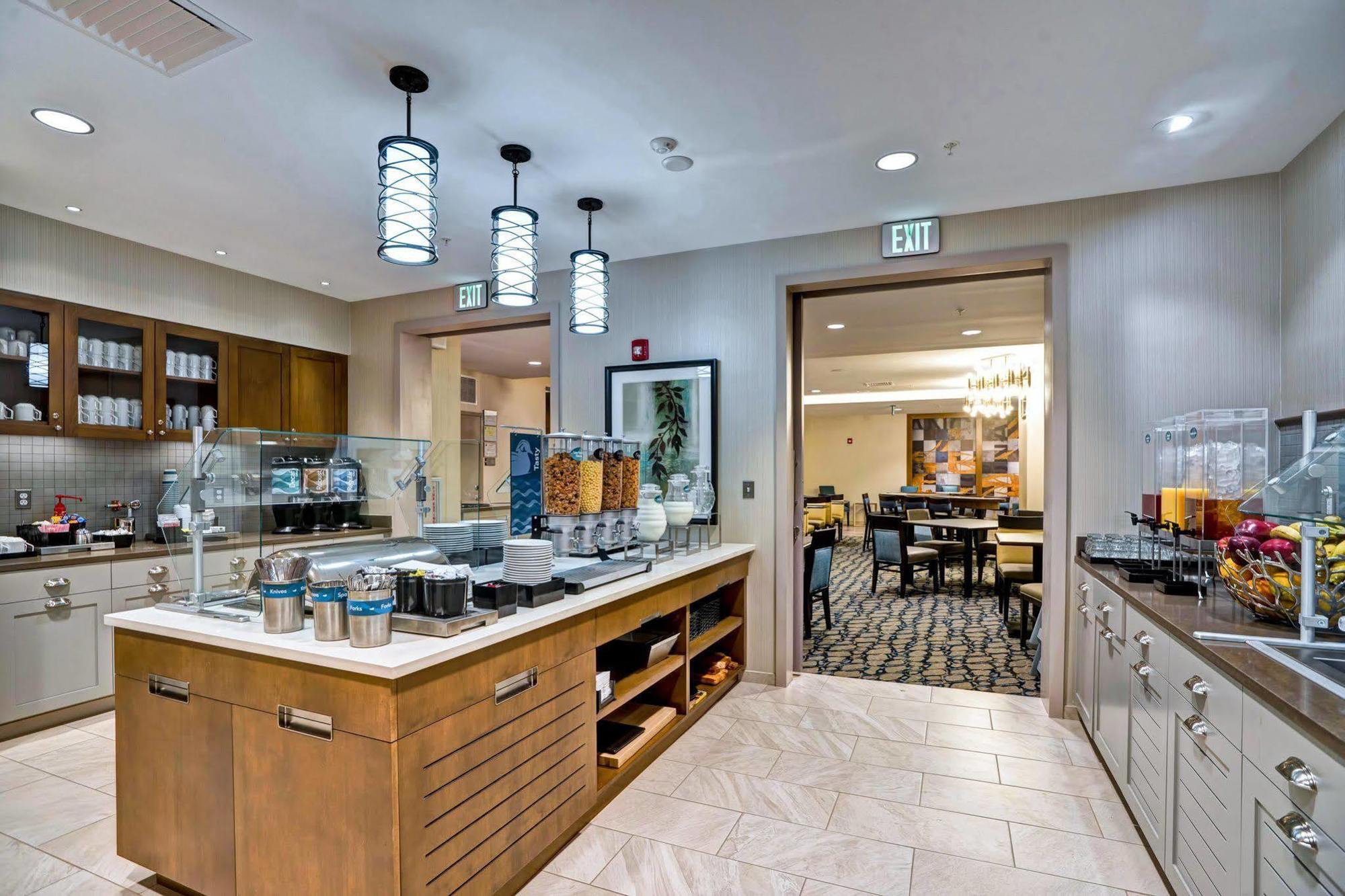 Courtyard By Marriott Boston Westborough Hotel Exterior photo