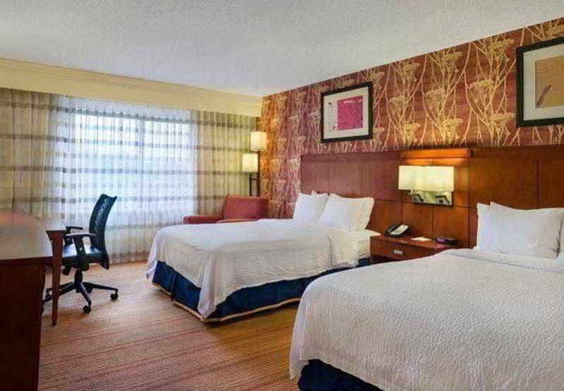 Courtyard By Marriott Boston Westborough Hotel Exterior photo