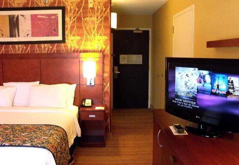 Courtyard By Marriott Boston Westborough Hotel Room photo